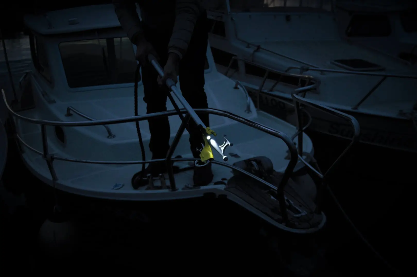 Read more about the article The Challenges of Night Sailing and mooring